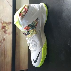 Nike Labron James Men's Size 12